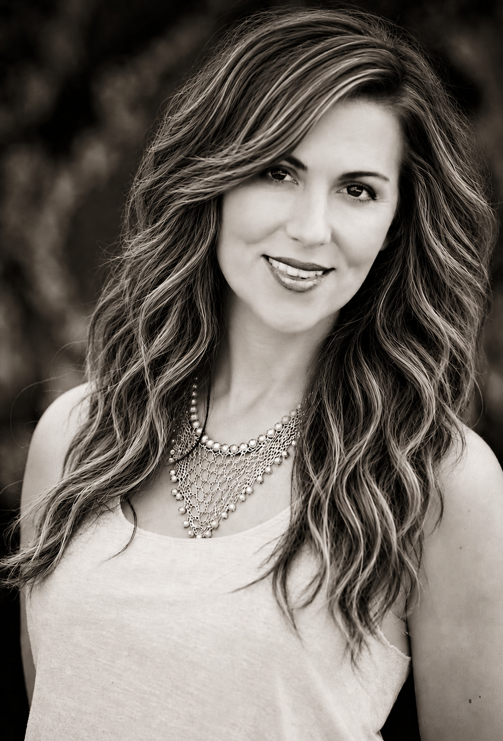 Who is salonsolids