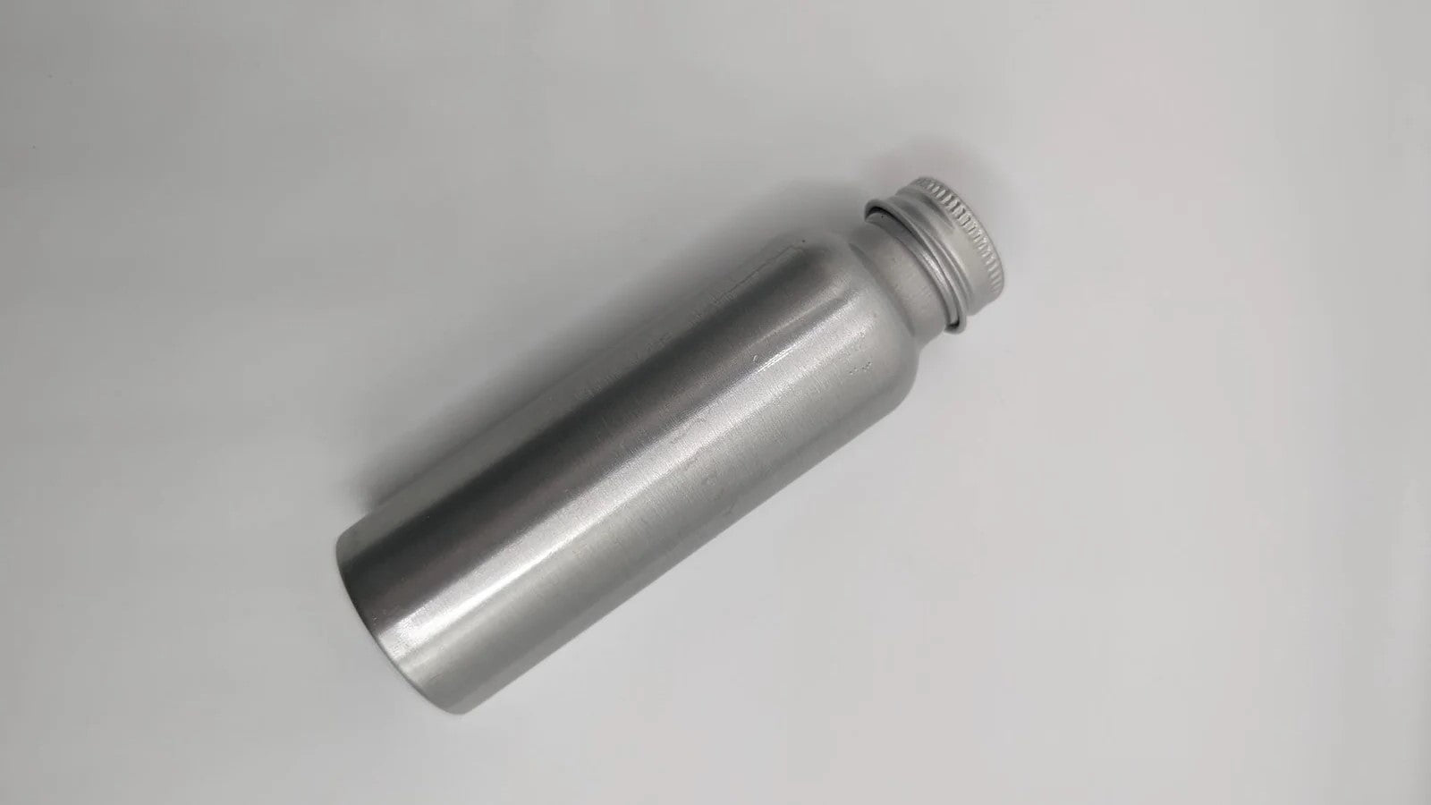 The Hidden Plastic in Aluminum Bottles: What You Need to Know
